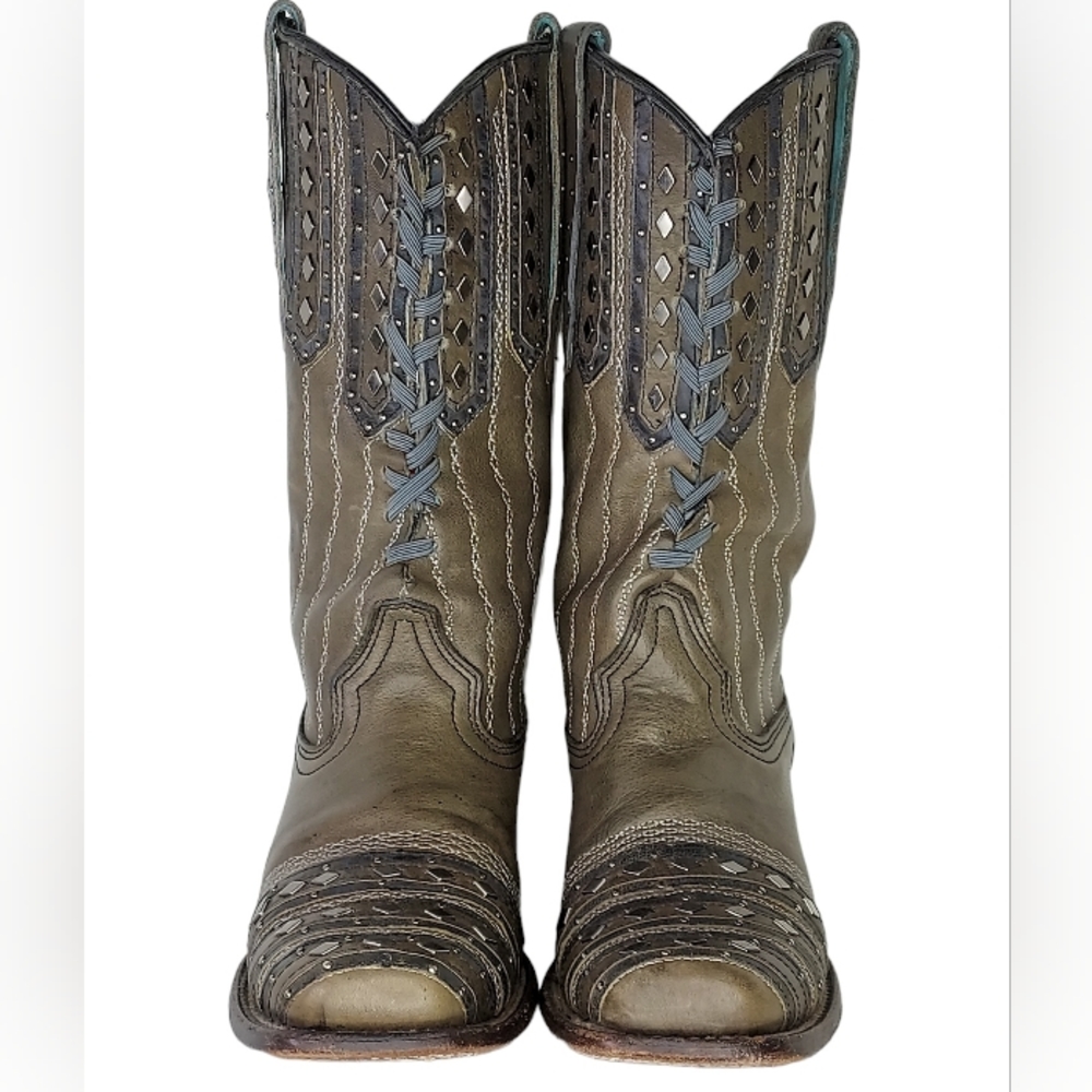 Corral Size 8.5M Taupe Silver Studs Laced Leather Snip Toe Coastal Cowgirl Boots - Picture 2 of 13